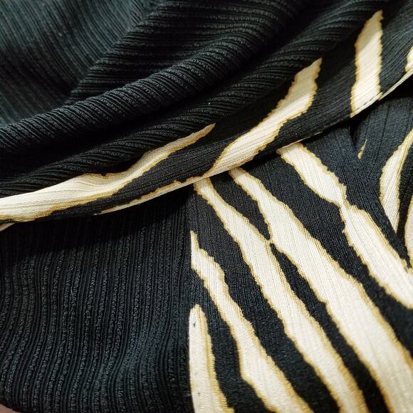 NWT's Tan Jay Black Jacket w/Animal Print Trim on Front Neck Cuffs Size S/P - Picture 6 of 10